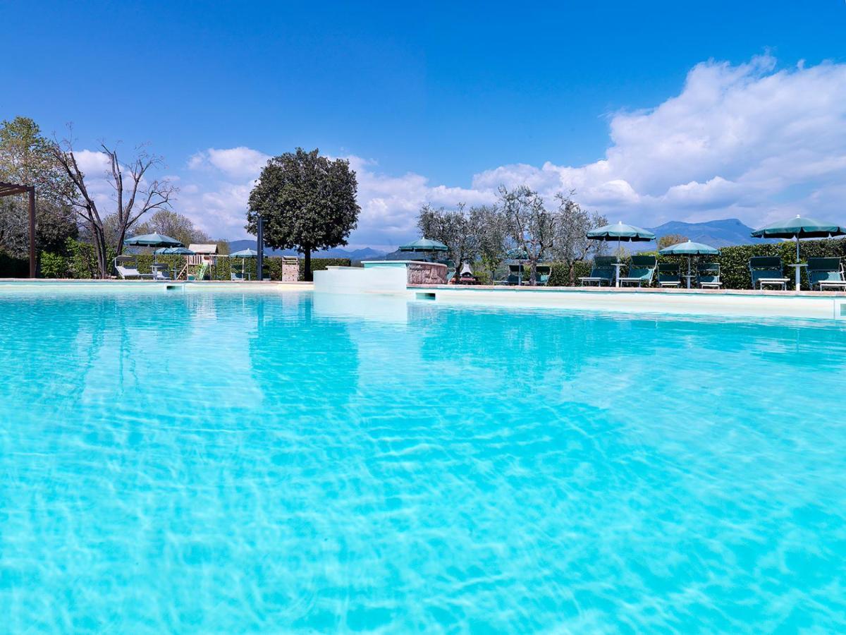 Residence Il Melograno マネルバ・デル・ガルダ エクステリア 写真